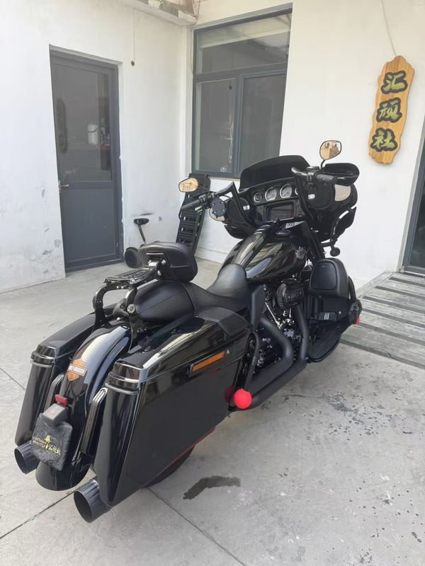二手哈雷戴维森大道滑翔 Street Glide
