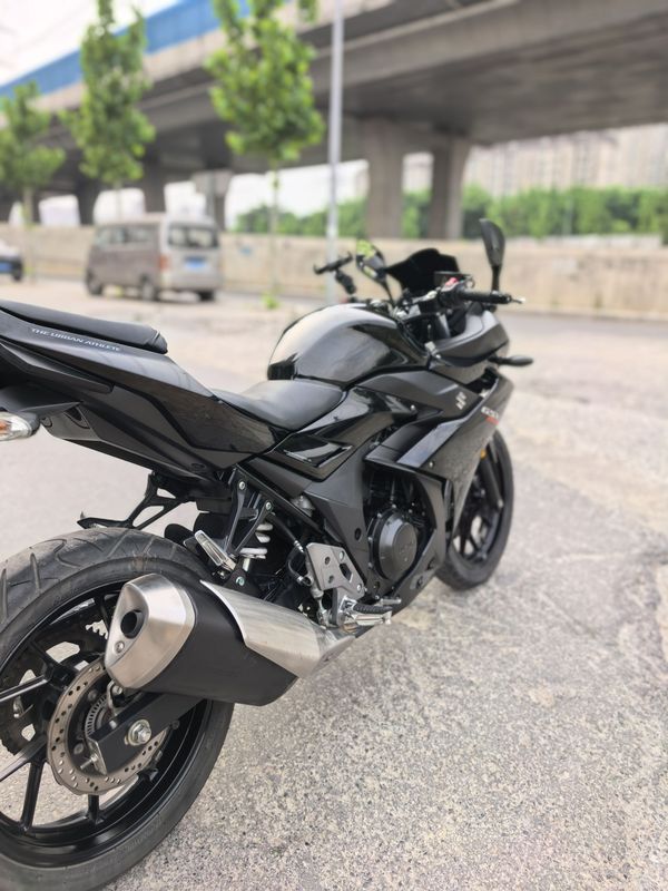 二手豪爵铃木GSX250R