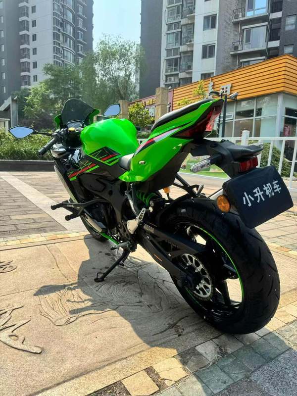 二手川崎ZX-4R