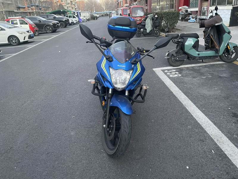 二手济南铃木极客飒 Gixxer 155