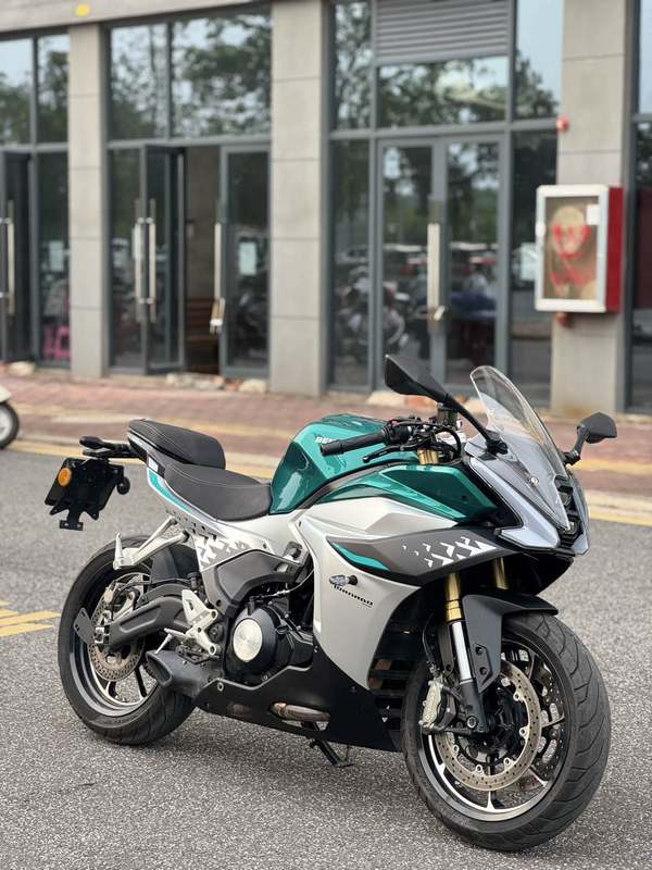 二手贝纳利龙卷风 Tornado 552R