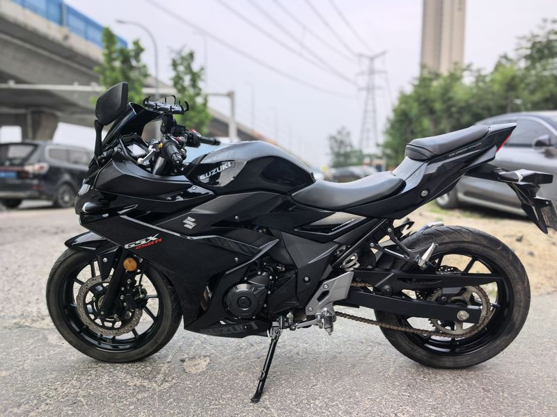 二手豪爵铃木GSX250R