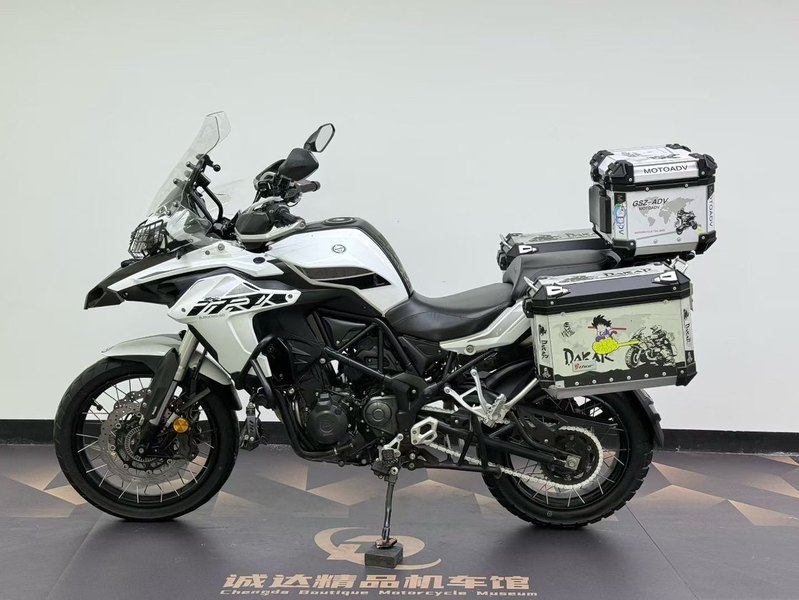 二手贝纳利金鹏 TRK502