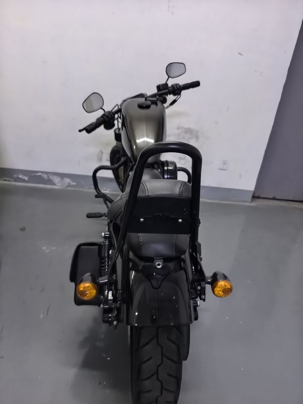 二手哈雷戴维森Iron883 硬汉