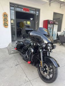 二手哈雷戴维森大道滑翔 Street Glide
