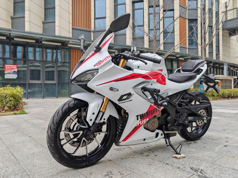 二手QJMOTOR赛250