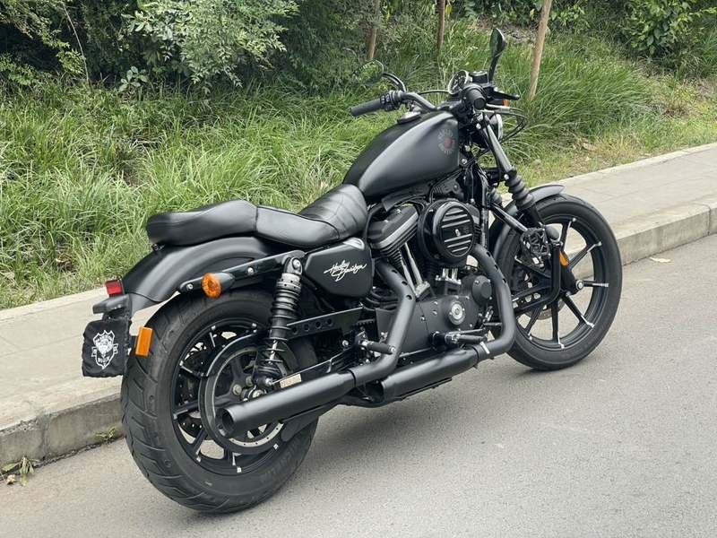 二手哈雷戴维森Iron883 硬汉