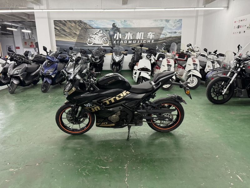 二手QJMOTOR赛250