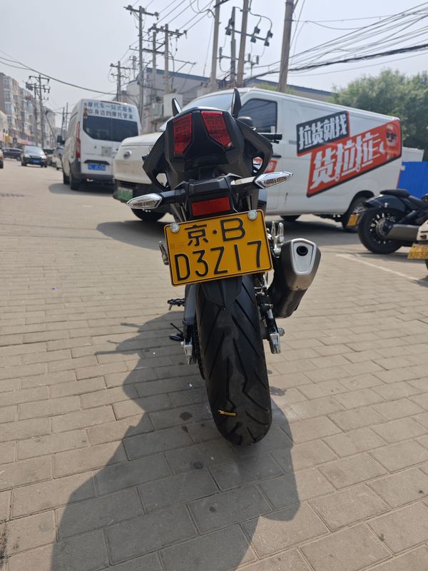 二手本田CBR400R