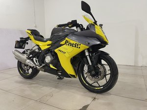 二手贝纳利龙卷风 Tornado 302R