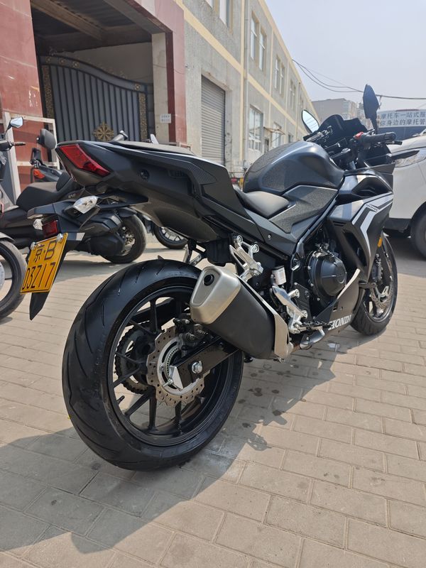 二手本田CBR400R