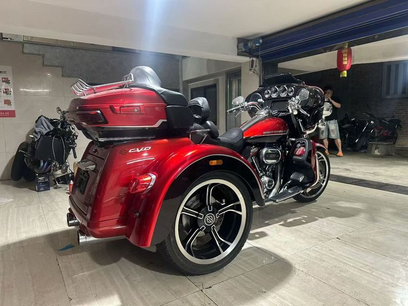 二手哈雷戴维森大道滑翔 Street Glide