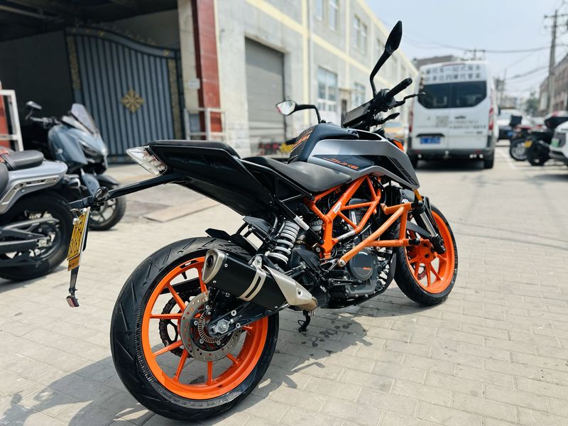 二手KTMR2R390 Duke