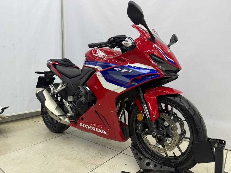 二手本田CBR400R