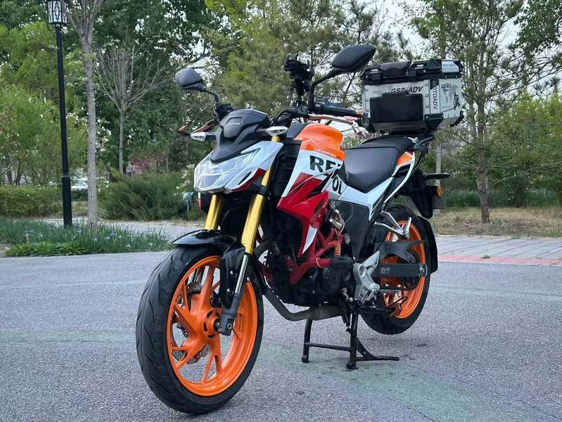二手五羊本田CB190R 暴锋眼