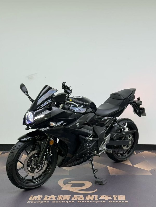 二手豪爵铃木GSX250R