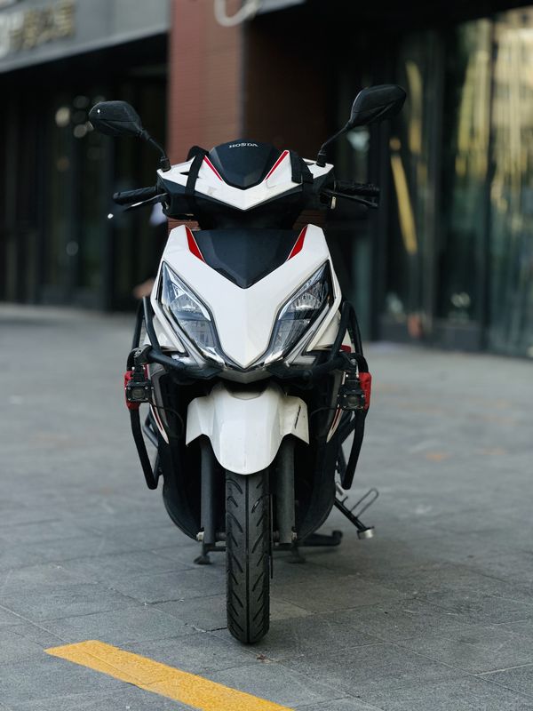 二手新大洲本田裂行 RX125Fi