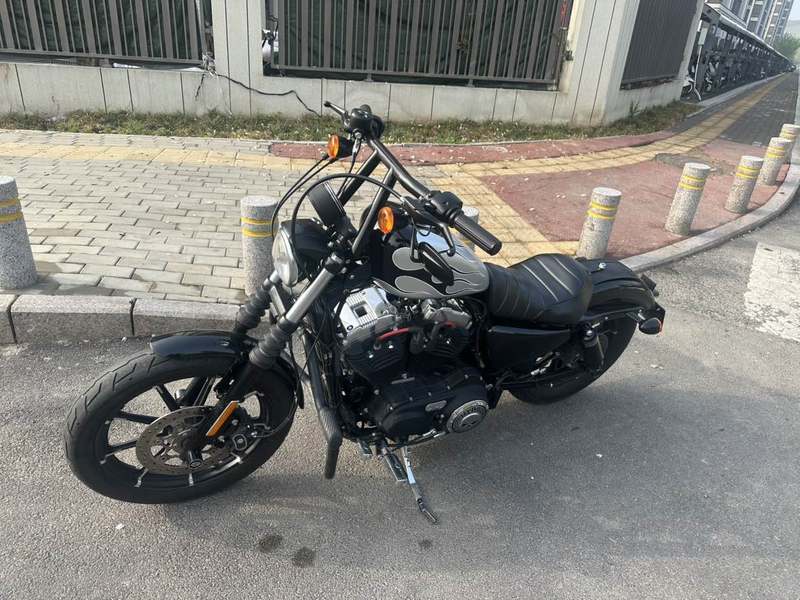 二手哈雷戴维森Iron883 硬汉