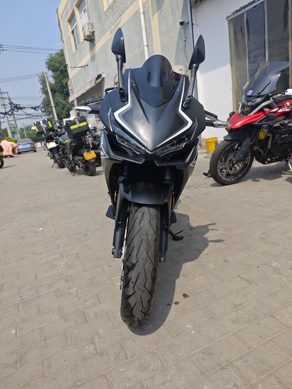 二手本田CBR400R