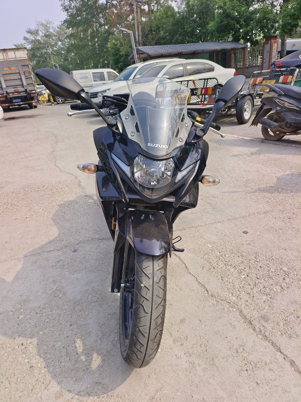 二手豪爵铃木GSX250R
