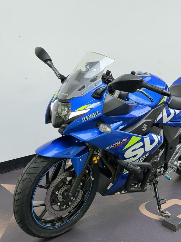 二手豪爵铃木GSX250R