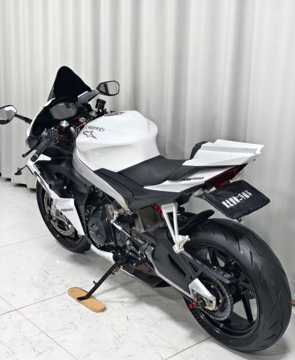 二手阿普利亚RS 660 