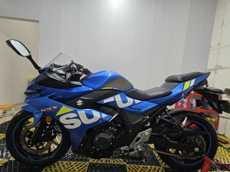 二手豪爵铃木GSX250R