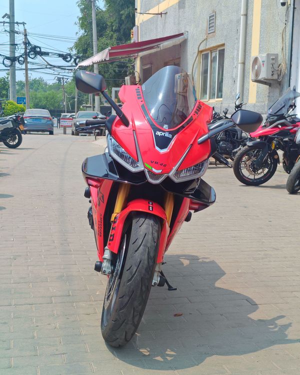 二手阿普利亚RSV4