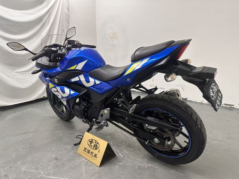 二手豪爵铃木GSX250R