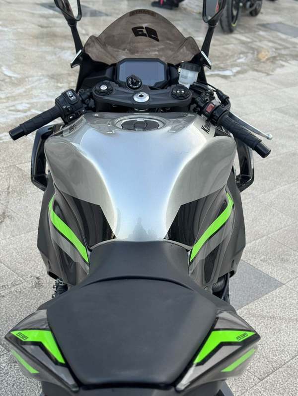二手川崎Ninja ZX-6R 