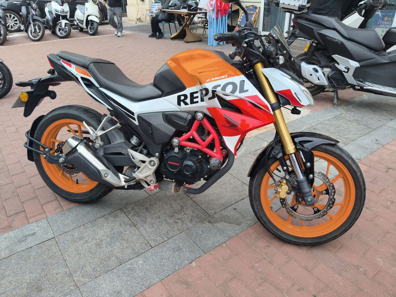 二手五羊本田CB190R 暴锋眼