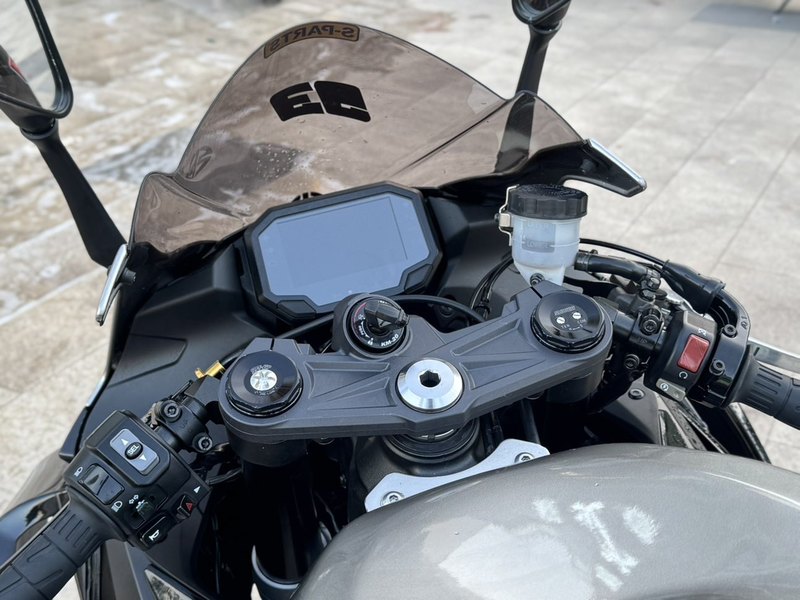 二手川崎Ninja ZX-6R 