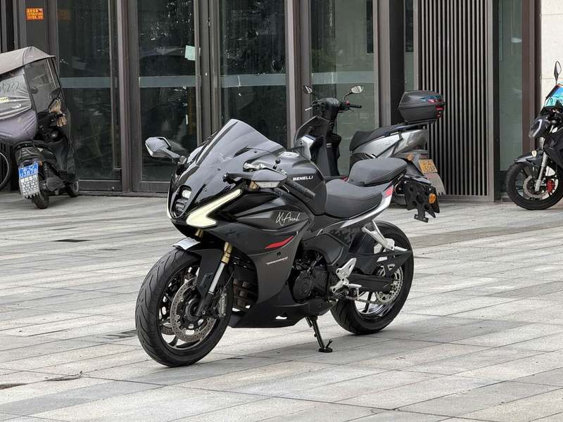 二手贝纳利龙卷风 Tornado 552R