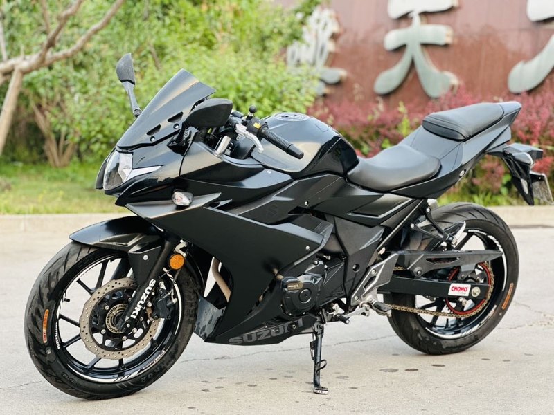 二手豪爵铃木GSX250R