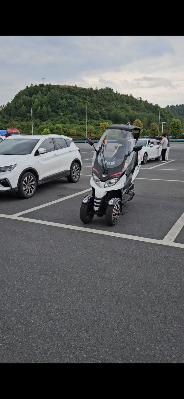 二手ADIVAAD3 400