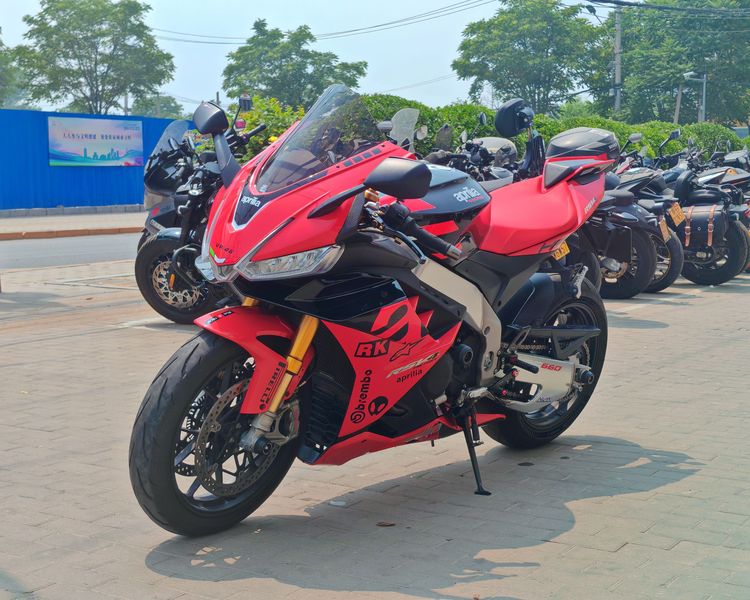 二手阿普利亚RSV4