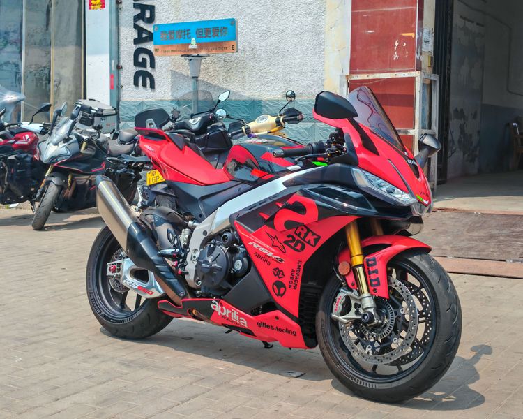 二手阿普利亚RSV4