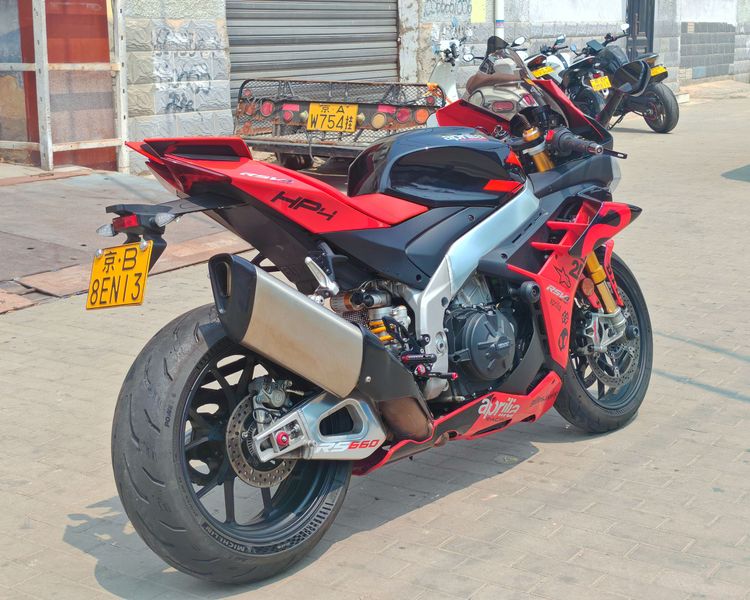二手阿普利亚RSV4