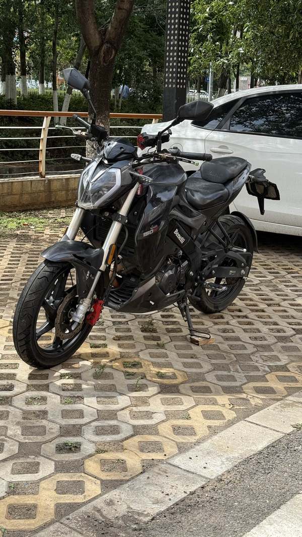 二手贝纳利小迅龙 BN150S