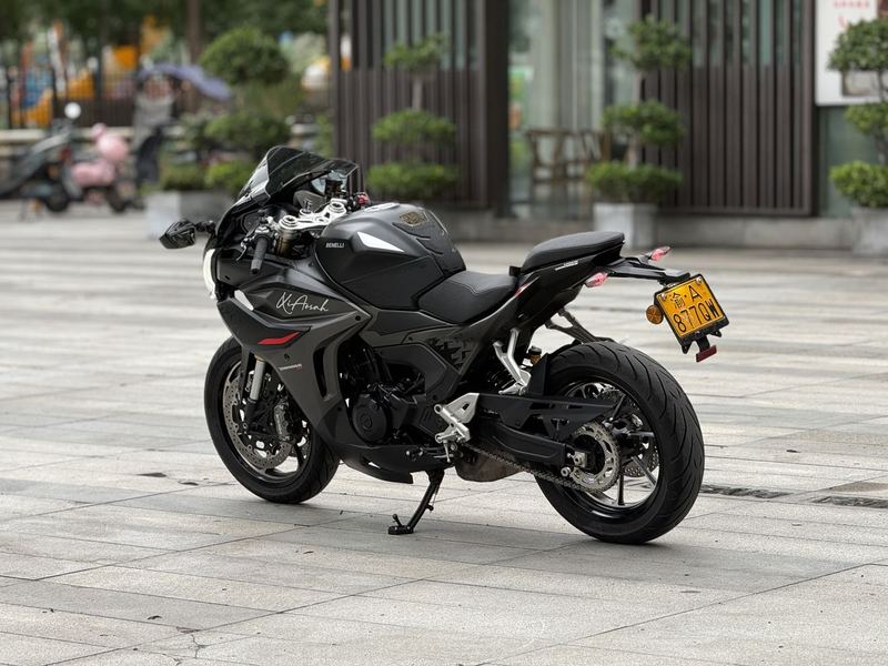 二手贝纳利龙卷风 Tornado 552R