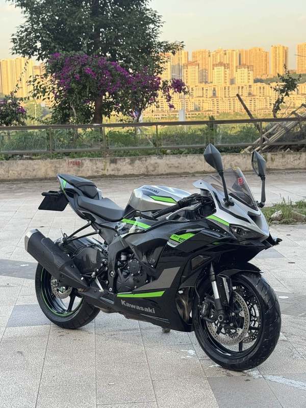二手川崎Ninja ZX-6R 