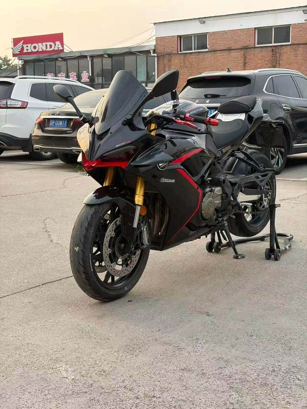 二手QJMOTOR赛600