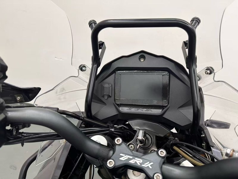 二手贝纳利金鹏 TRK502