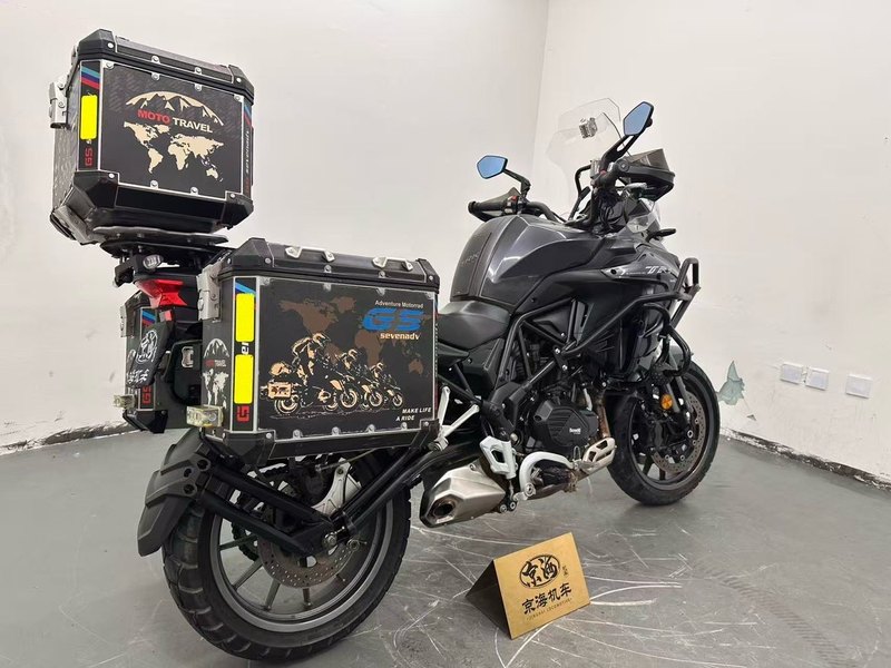 二手贝纳利金鹏 TRK502