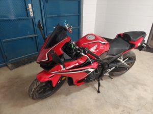 二手本田CBR400R