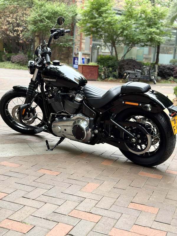 二手哈雷戴维森街霸 Street Bob