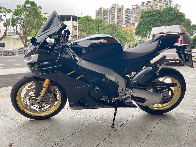 二手阿普利亚RSV4