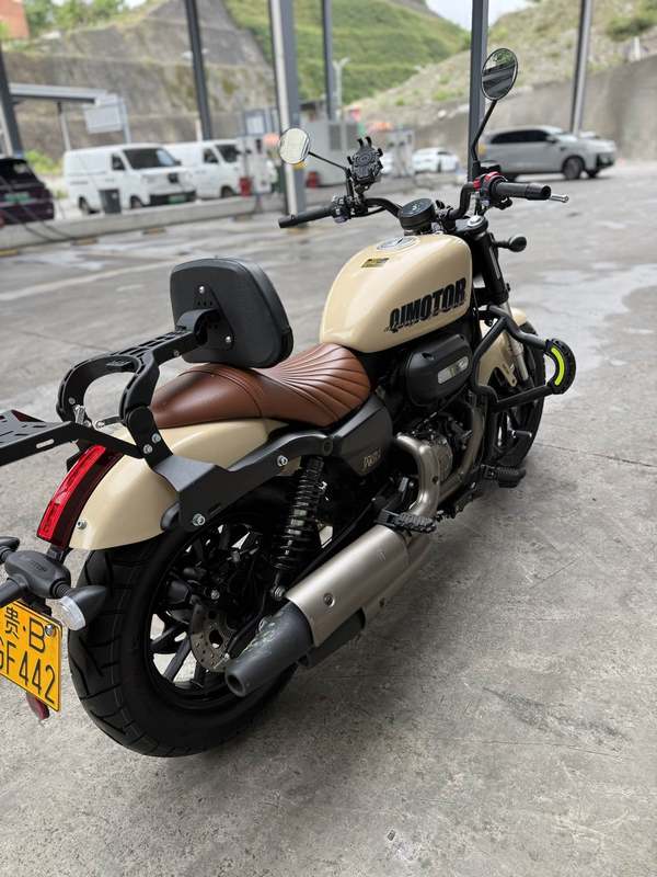 二手QJMOTOR闪300