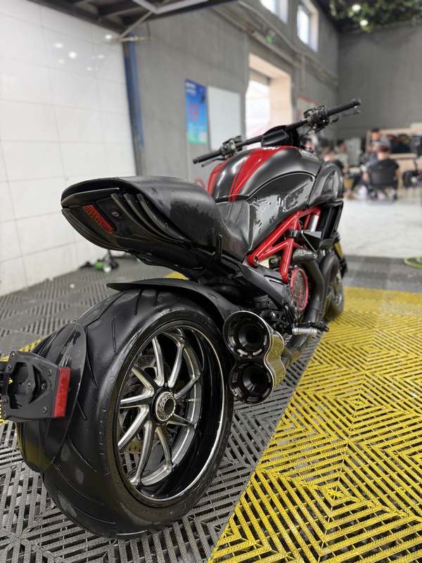 二手杜卡迪Diavel 