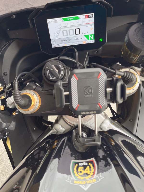二手阿普利亚RSV4